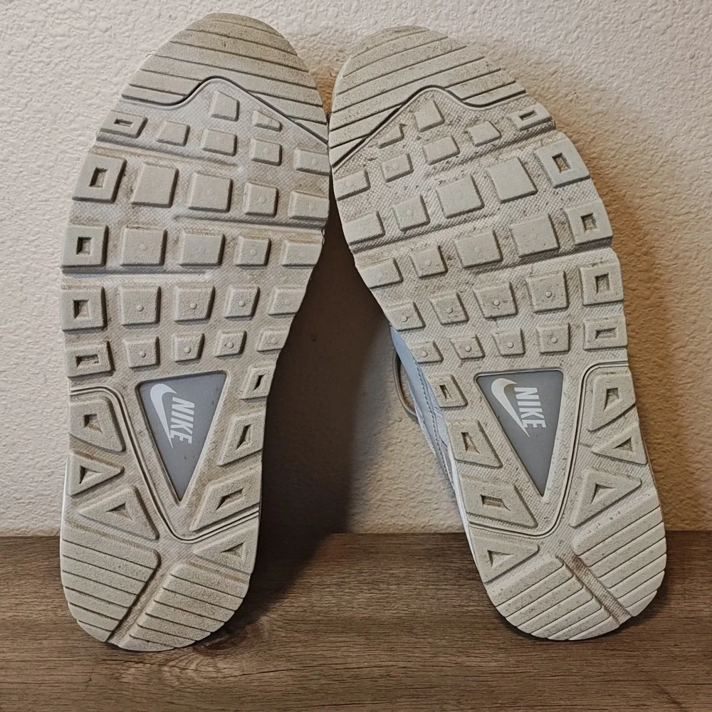 Nike Air Max Command Women 8.5 Grey 397690-018 Low‎ Top Athletic Sneakers